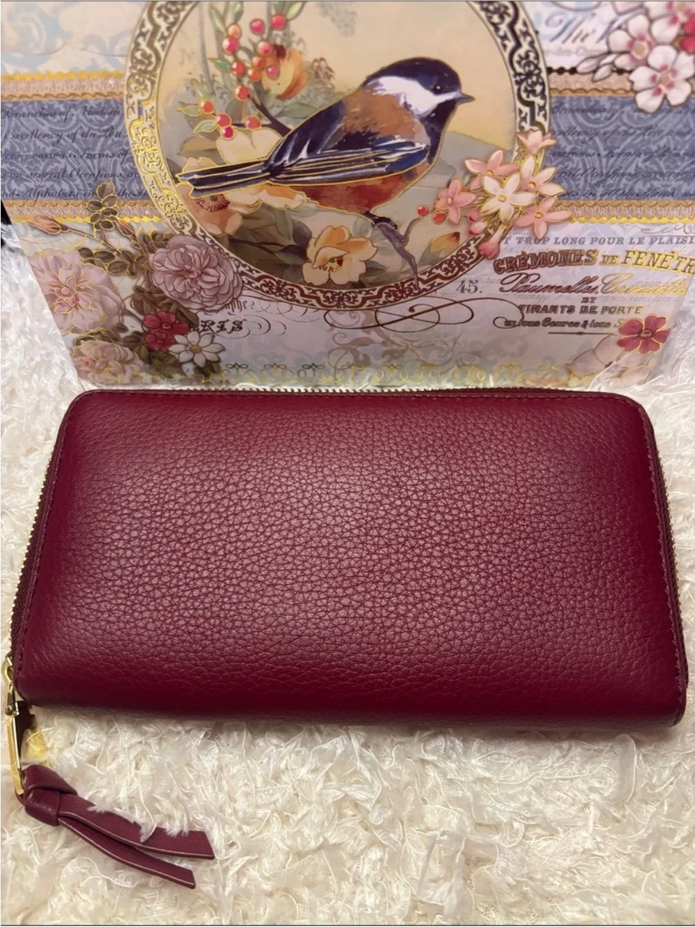 Tory Burch Burgundy Pebbled Leather Zip Wallet with Gold Logo - Picture 3 of 13